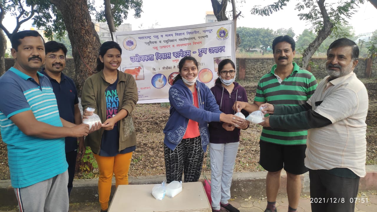 Students Marketing Milk During ETP